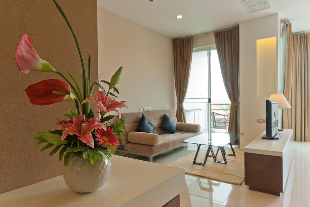 Tai-Pan Resort And Condominium Hua Hin Exterior photo