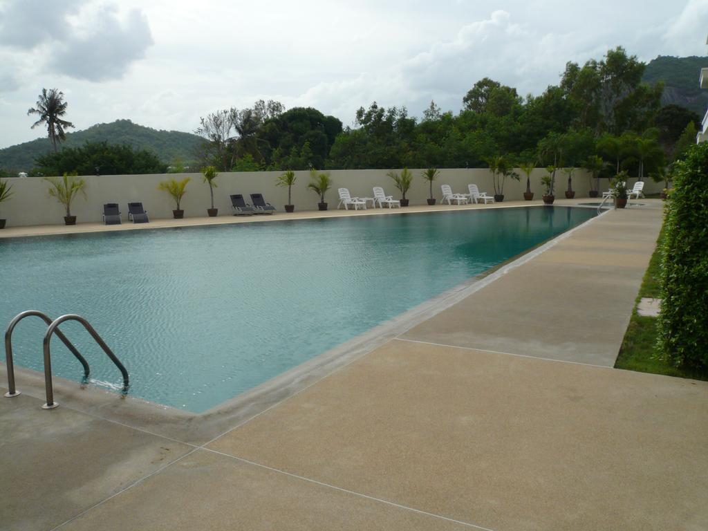 Tai-Pan Resort And Condominium Hua Hin Exterior photo